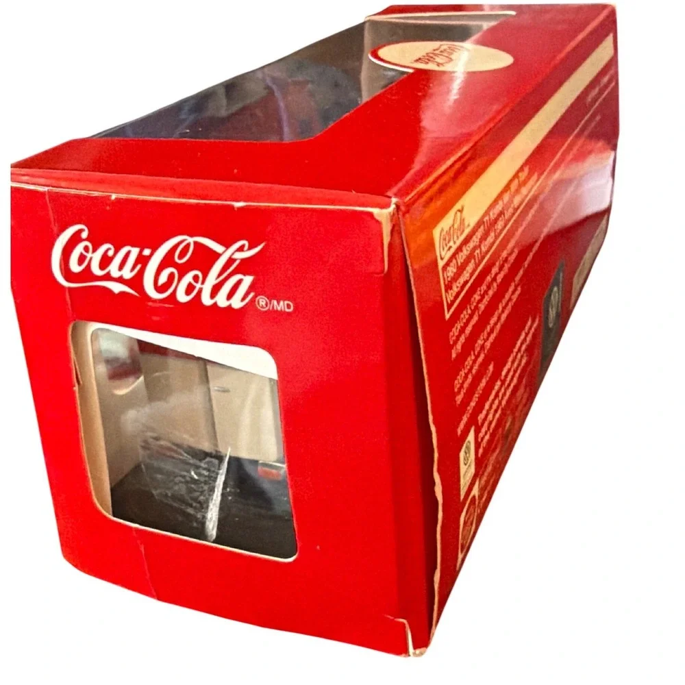 Motorcity‎ Classics 1960 Volkswagen T1 Kombi Van Trailer Coca-Cola 1/43 Red NEW